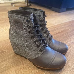 Sorel Premium Wedge Bootie Sz 8